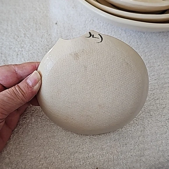 Vintage Set of 4 Bowls - Picture 11 of 12